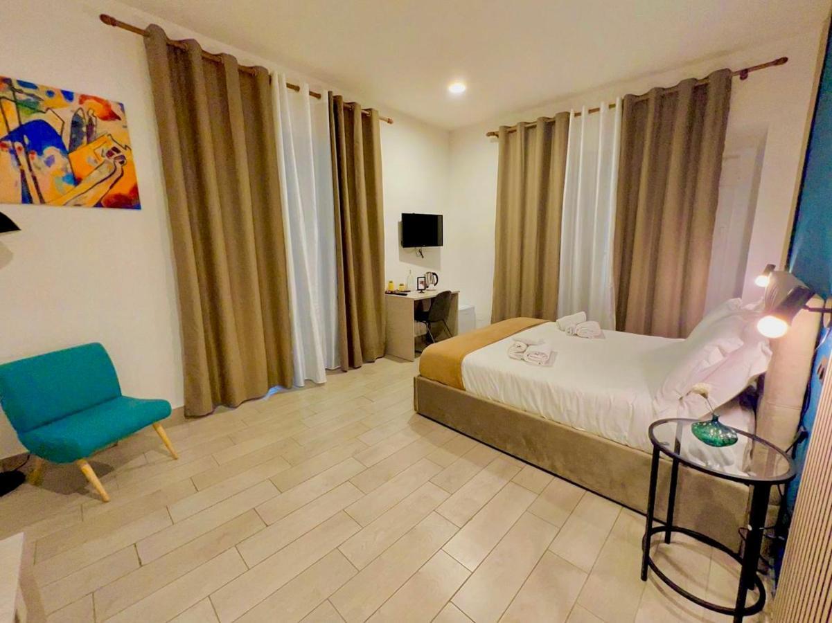 B&B Bovio Square XIV Napoli Bagian luar foto