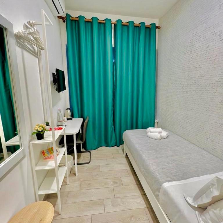 B&B Bovio Square XIV Napoli Bagian luar foto