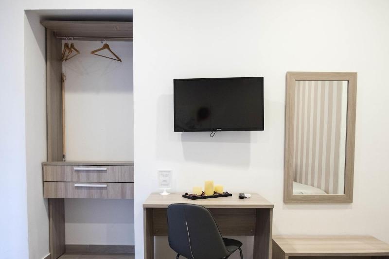 B&B Bovio Square XIV Napoli Bagian luar foto
