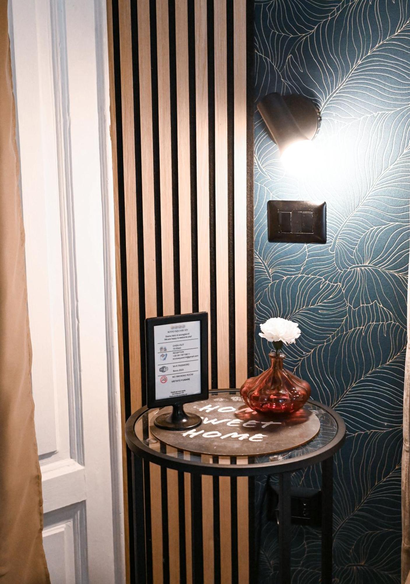 B&B Bovio Square XIV Napoli Bagian luar foto
