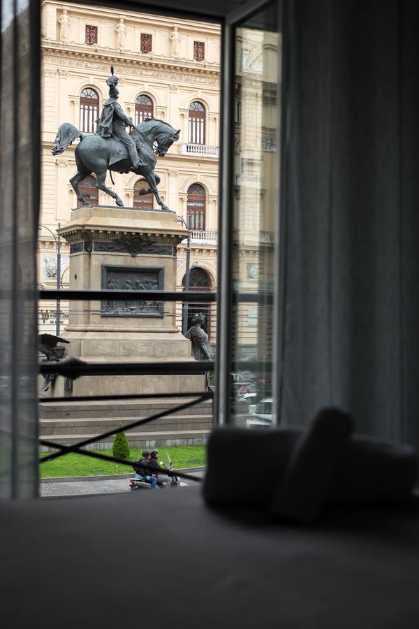 B&B Bovio Square XIV Napoli Bagian luar foto