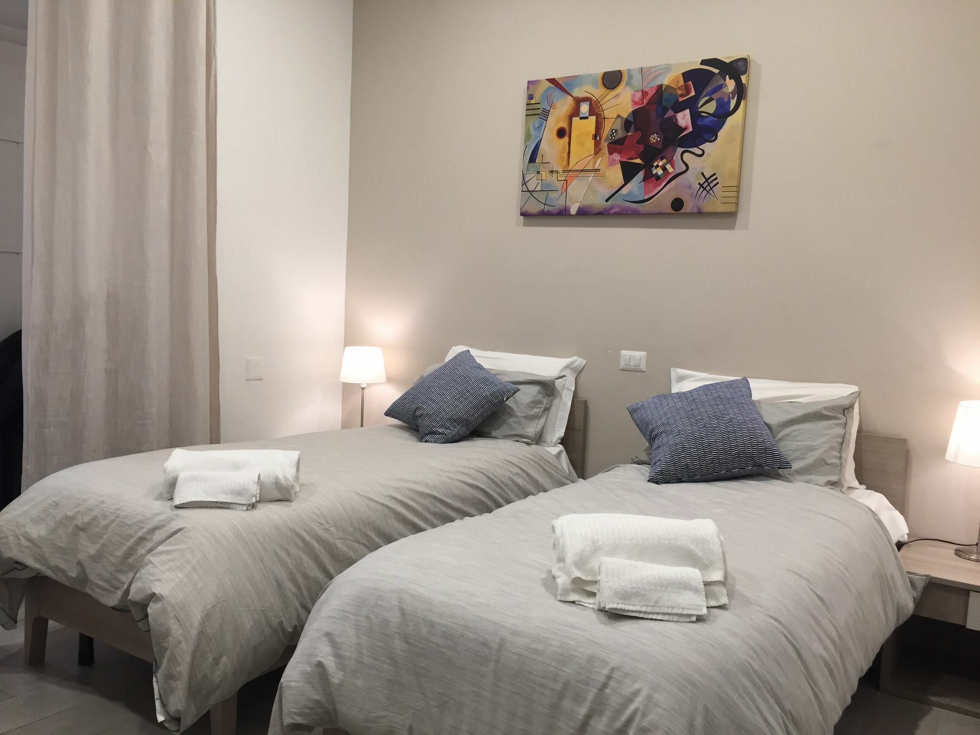 B&B Bovio Square XIV Napoli Bagian luar foto