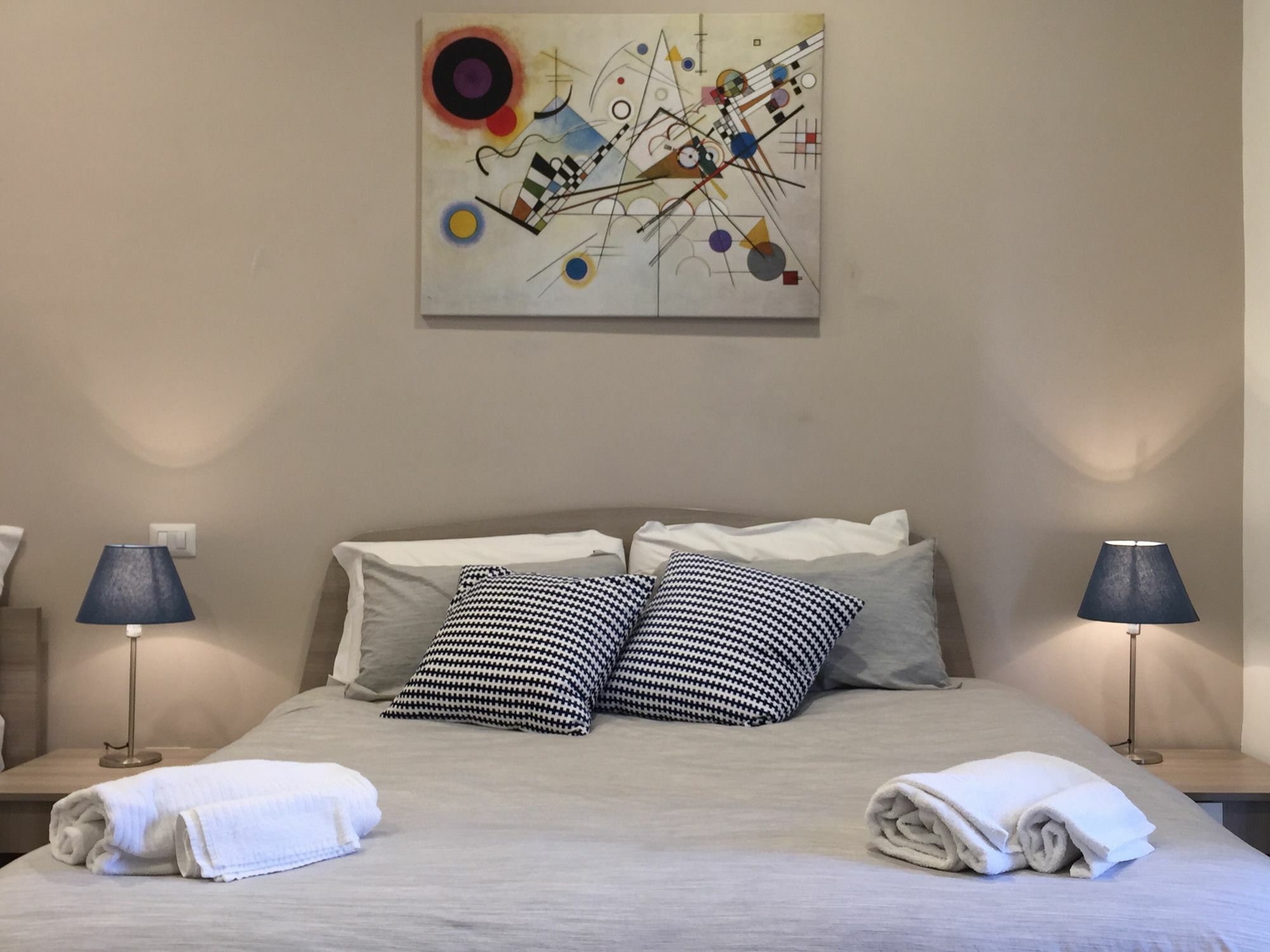 B&B Bovio Square XIV Napoli Bagian luar foto